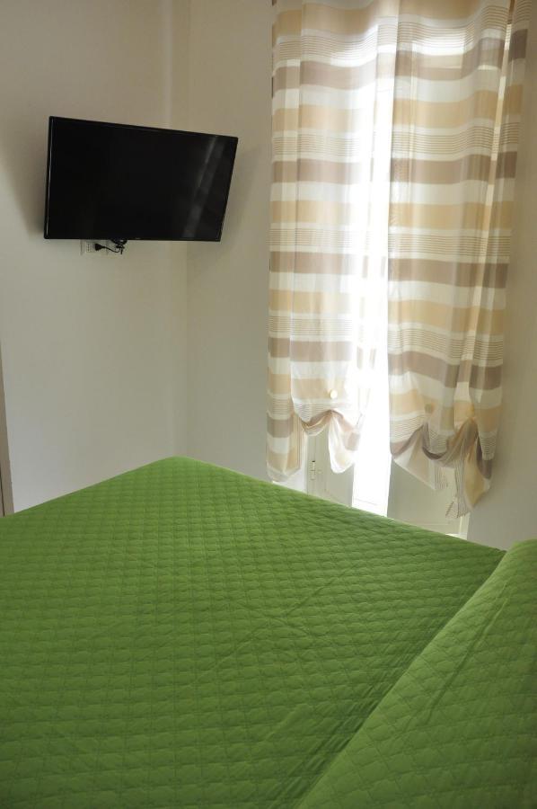 Brezza Di Mare Gaeta B&B Экстерьер фото